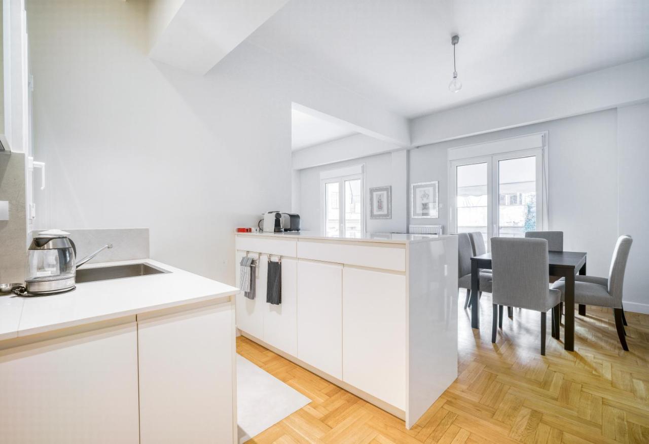 Lovely Sunlit Central Athens 2 Bedroom 2 Bathroom Condo מראה חיצוני תמונה